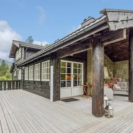 Tenna 48 Holiday home Stryn