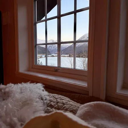 Tenna 48 Holiday home Stryn