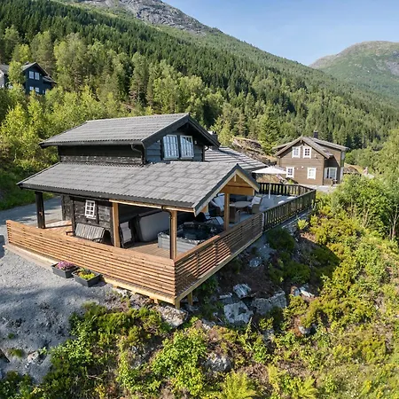 Tenden Panorama Stryn